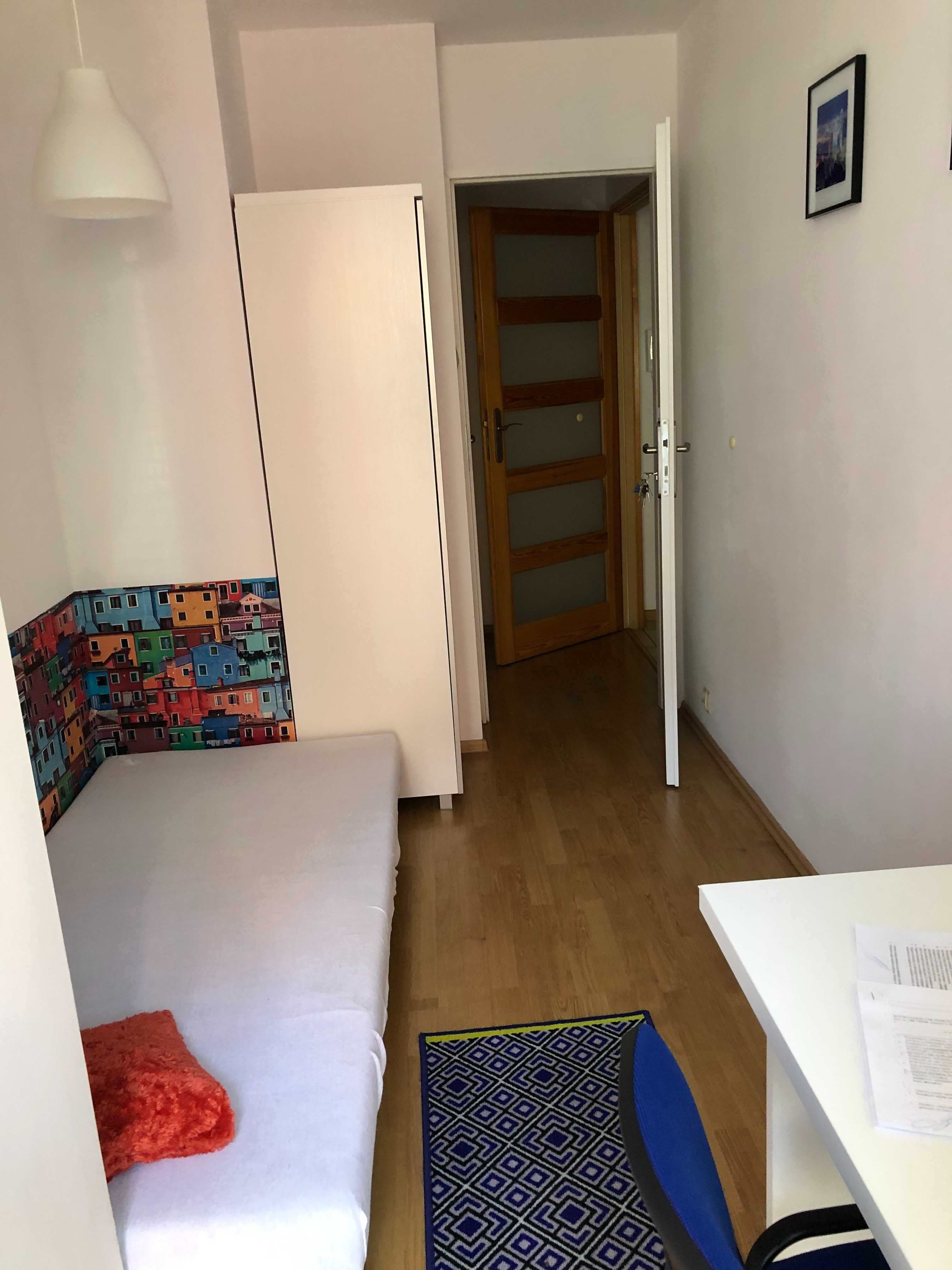 W centrum Wrocławia-pokój z balkonem-,  przy pl. Bema. ,blisko rynku