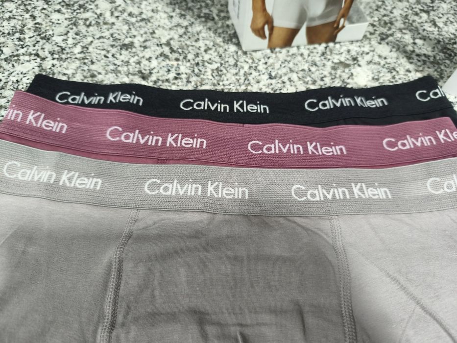 3 boxers novos em caixa - Calvin Klein