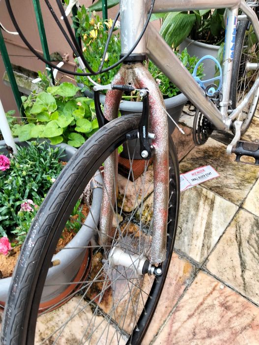 Bicicleta BTT cycles Brasil de estrada a funcionar em perfeição.