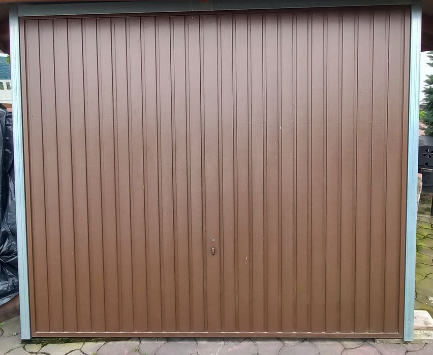 Dwie nowe bramy garażowe 2500x2125