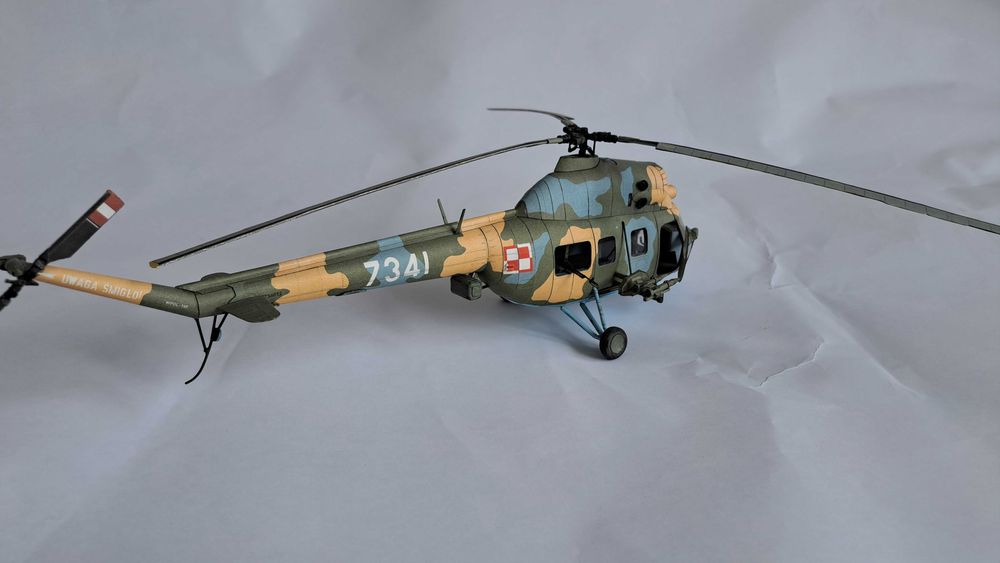 Kartonowy model śmigłowiec Mi2