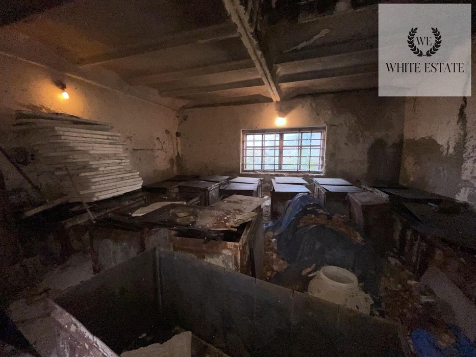 Продаж склад на ділянці 14 соток