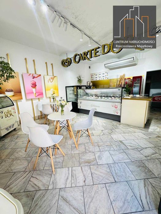 Budynek usługowo-mieszkalny w centrum Wolbromia