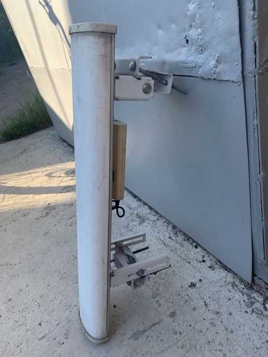 Продам мощную Wi-Fi антенну AirMax Sector AM-5G20-90 с Rocket M5 5 ГГц