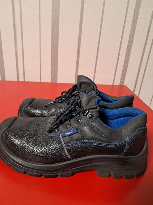 Робоче захисне взуття, черевики