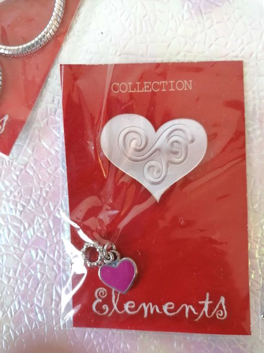 Pulseiras em aço inoxidável com fecho e peças acessórias