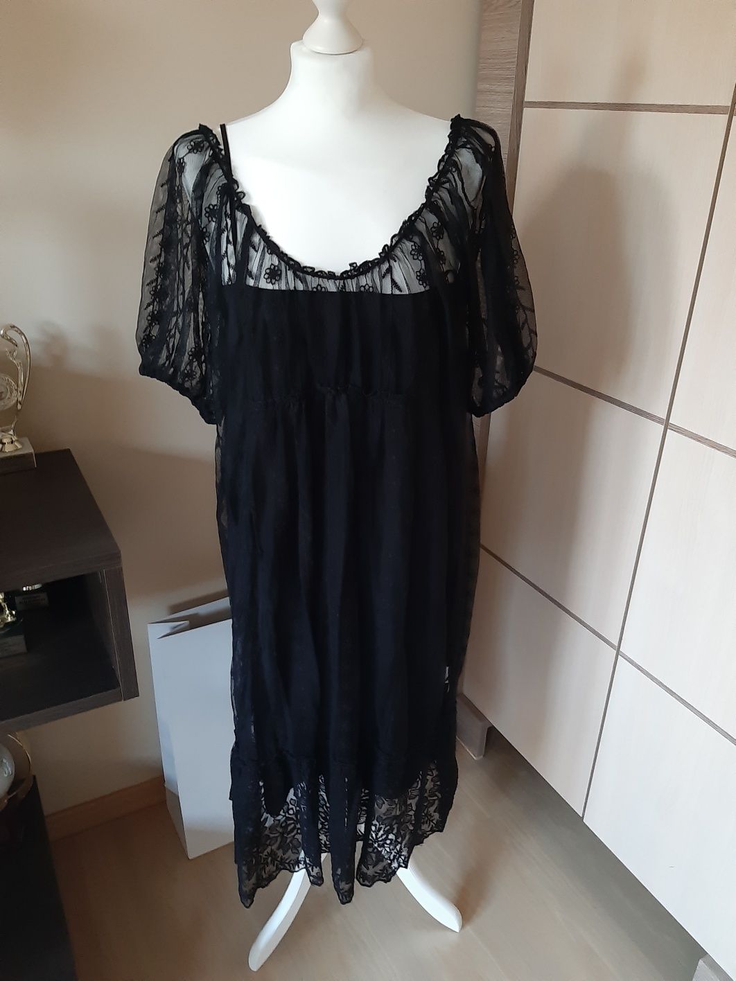 Sukienka Zara czarna koronka kolekcja limited oversize L women tkmaxx
