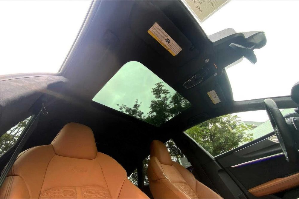 Audi RS7 quattro      2021