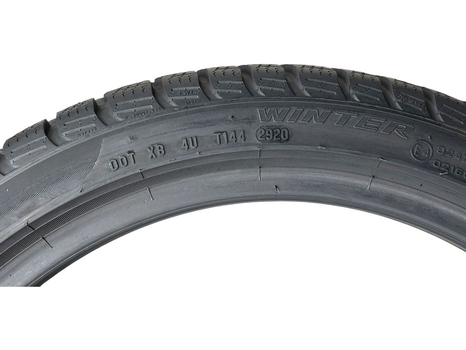 225/40/18 PIRELLI Sottozero 3 92V XL