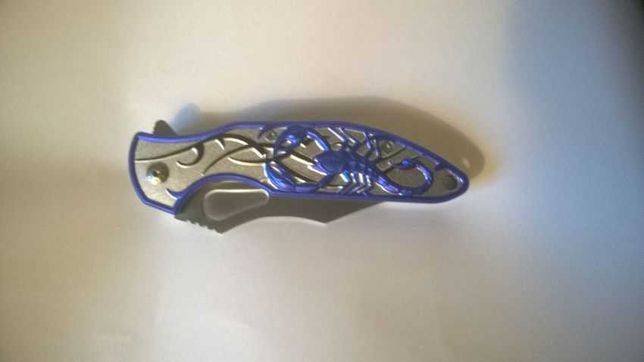 Składany metalowy nóż scyzoryk skorpion niebieski