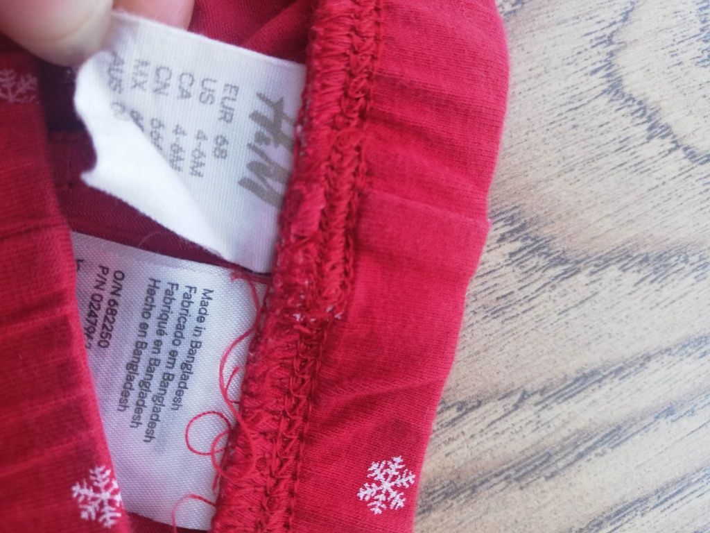 Półśpiochy niemowlęce jak nowe H&M r. 68 czerwone w śnieżynki swiątecz