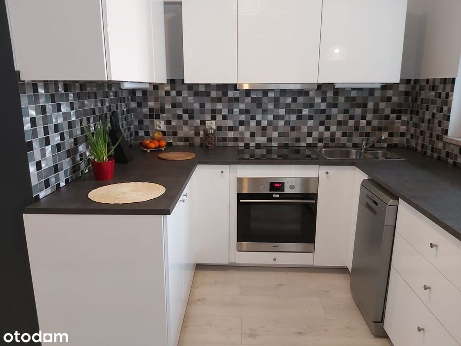 Bezpośrednio - prawie nowe, gustownie urządzone mieszkanie w centrum.