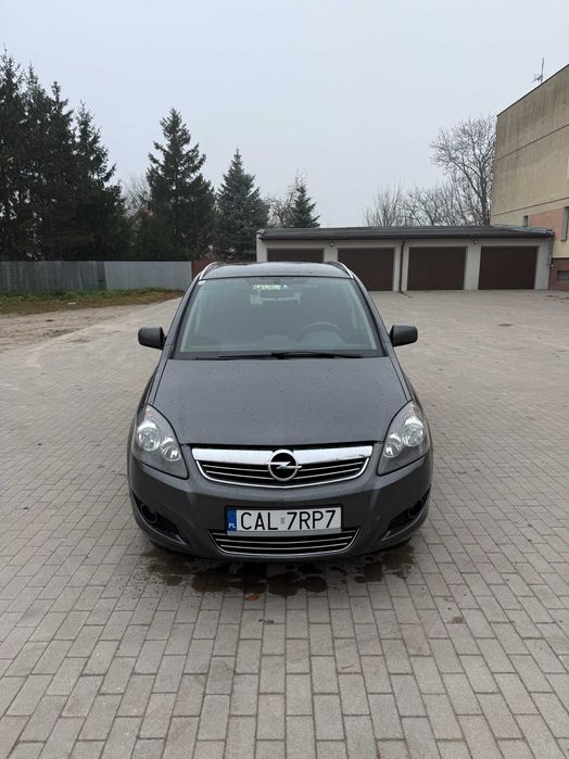 Opel Zafira B 1.8 140KM 2011r SPROWADZONY