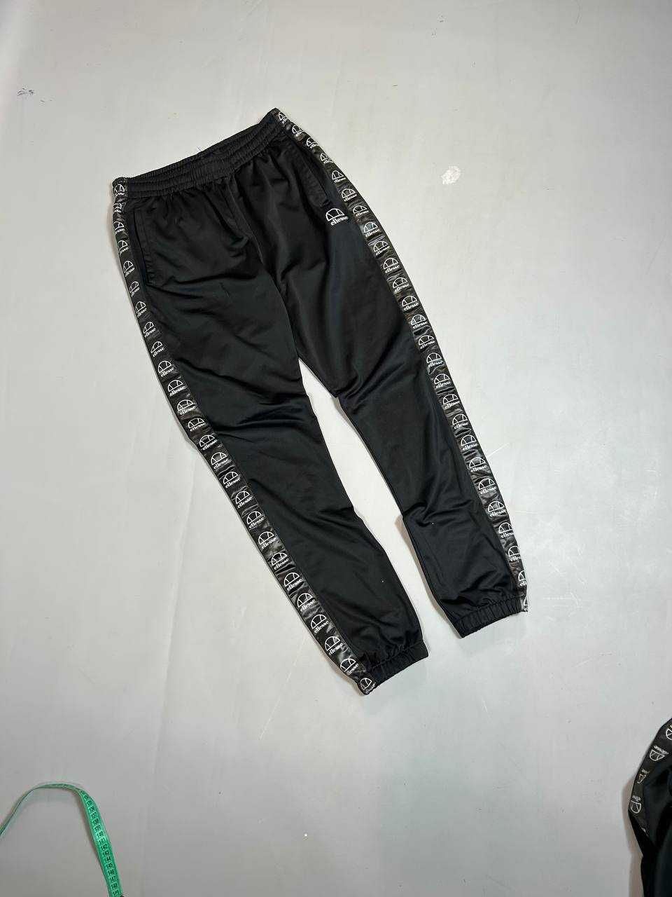Костюм Ellesse на лампасах