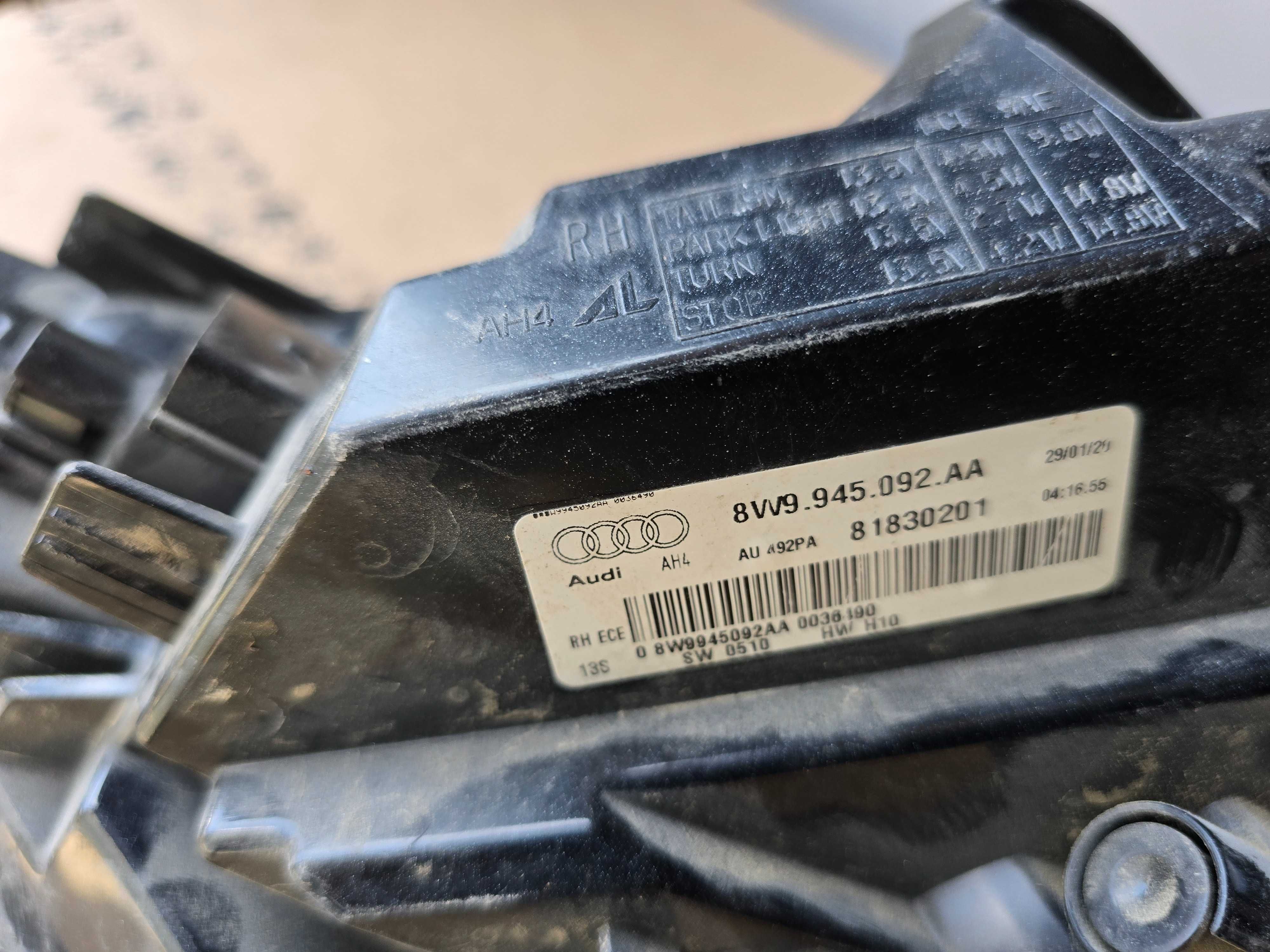 lampa tył Audi A4 B9 led