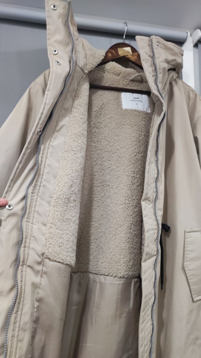 Жіноча парка фіштейл демісезонна  куртка Cropp розмір М