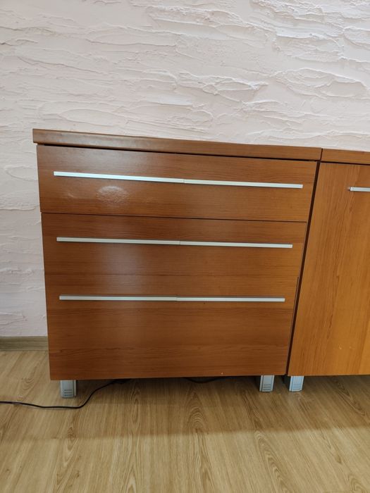 Meble pokojowe  salon komody witryny