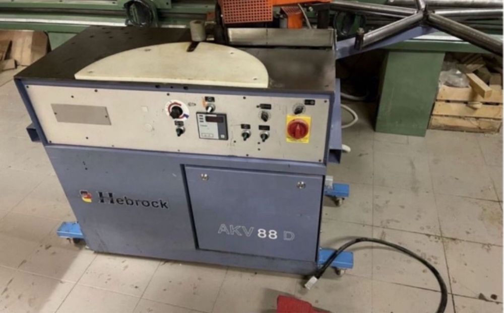 Кромкооблицовочный станок Hebrok AKV 88 D