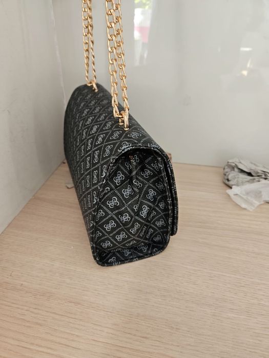 Damska torebka guess