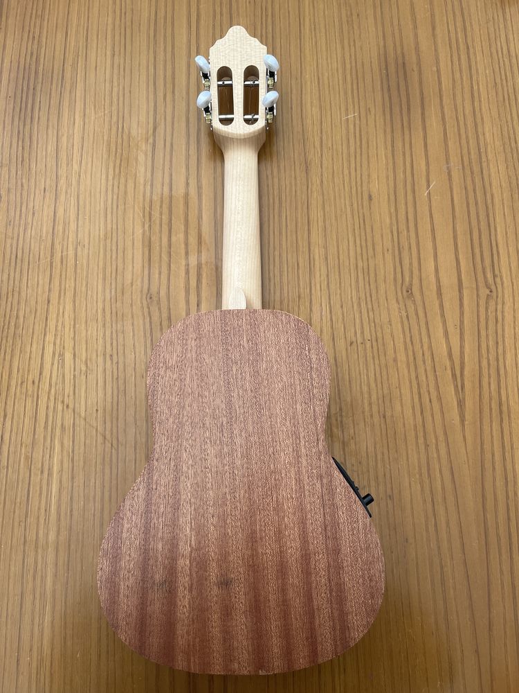 Cavaquinho APC Amplificado