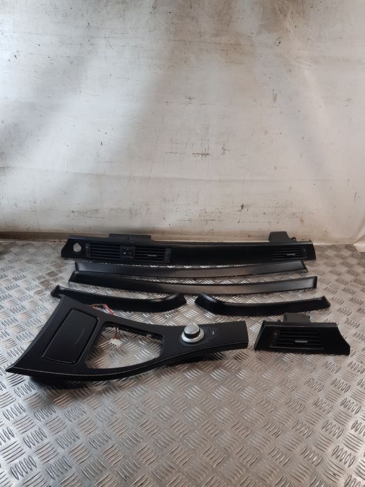 Listwy Dekory Ozdobne Drzwi Konsoli Komplet Carbon Czarny Alu Bmw E90