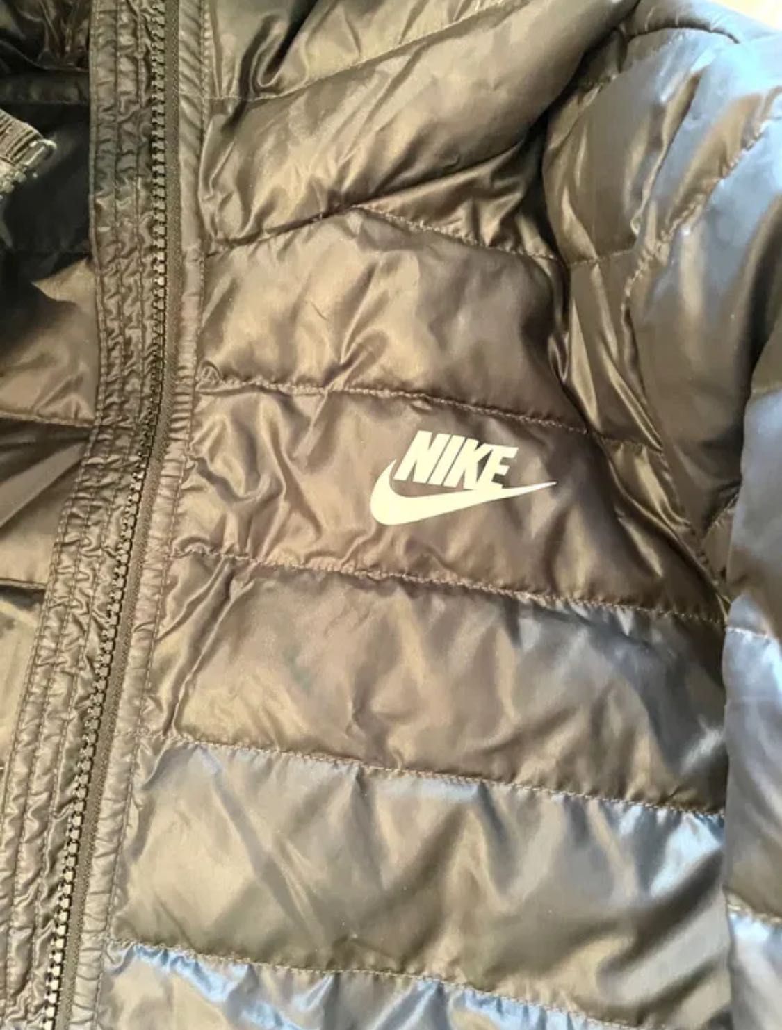 Куртка жіноча спортивна Nike