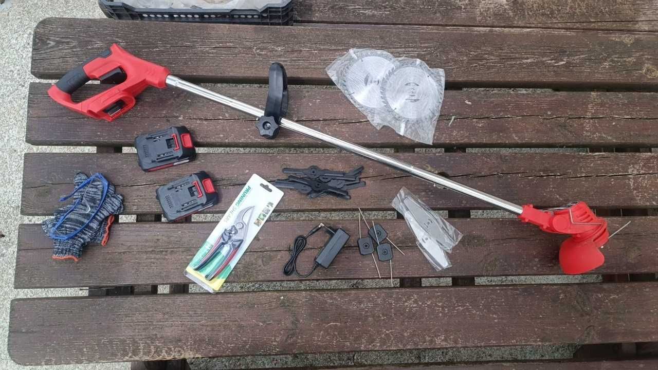 Roçadora a bateria - Nova