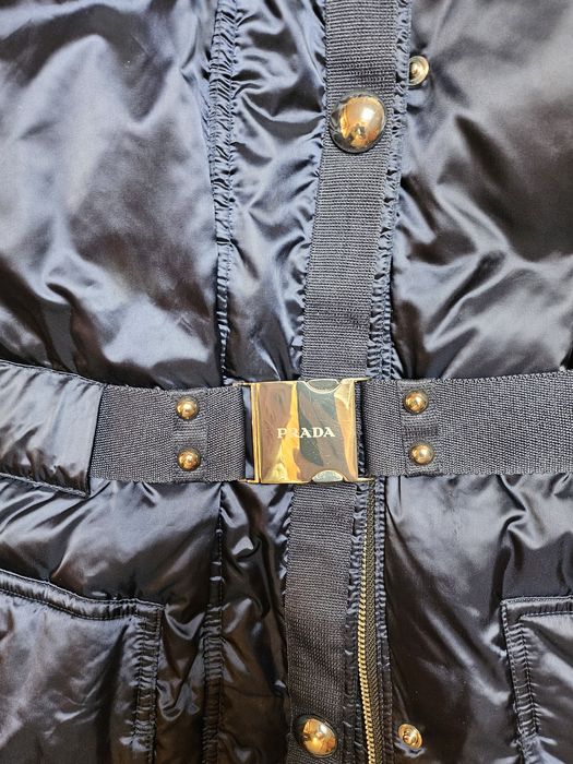 Prada куртка пуховик жіночий S