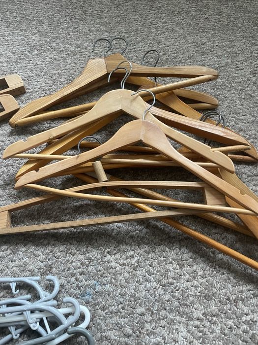 Вішалки вішаки вешалка