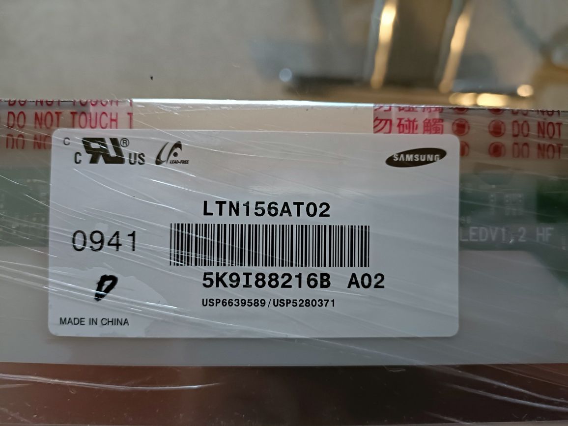 LCD Samsung LTN156AT02