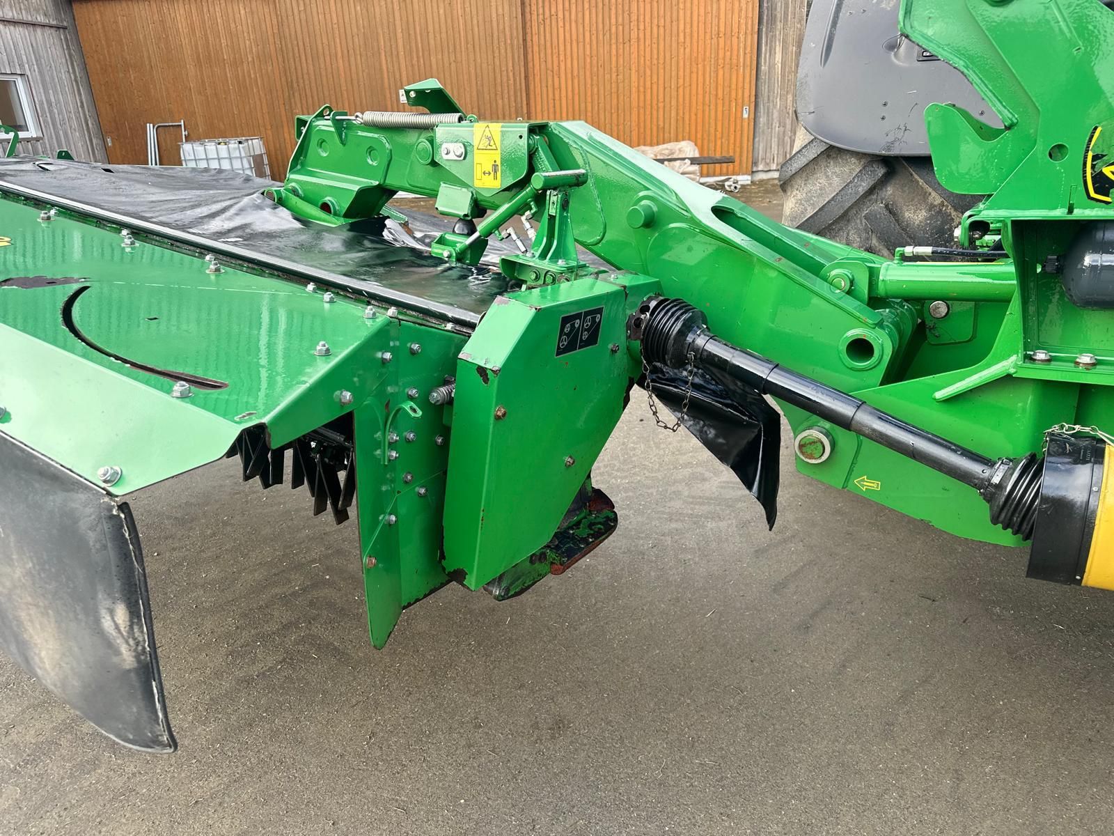 Kosiarka dyskowa Kuhn John Deere motyl
