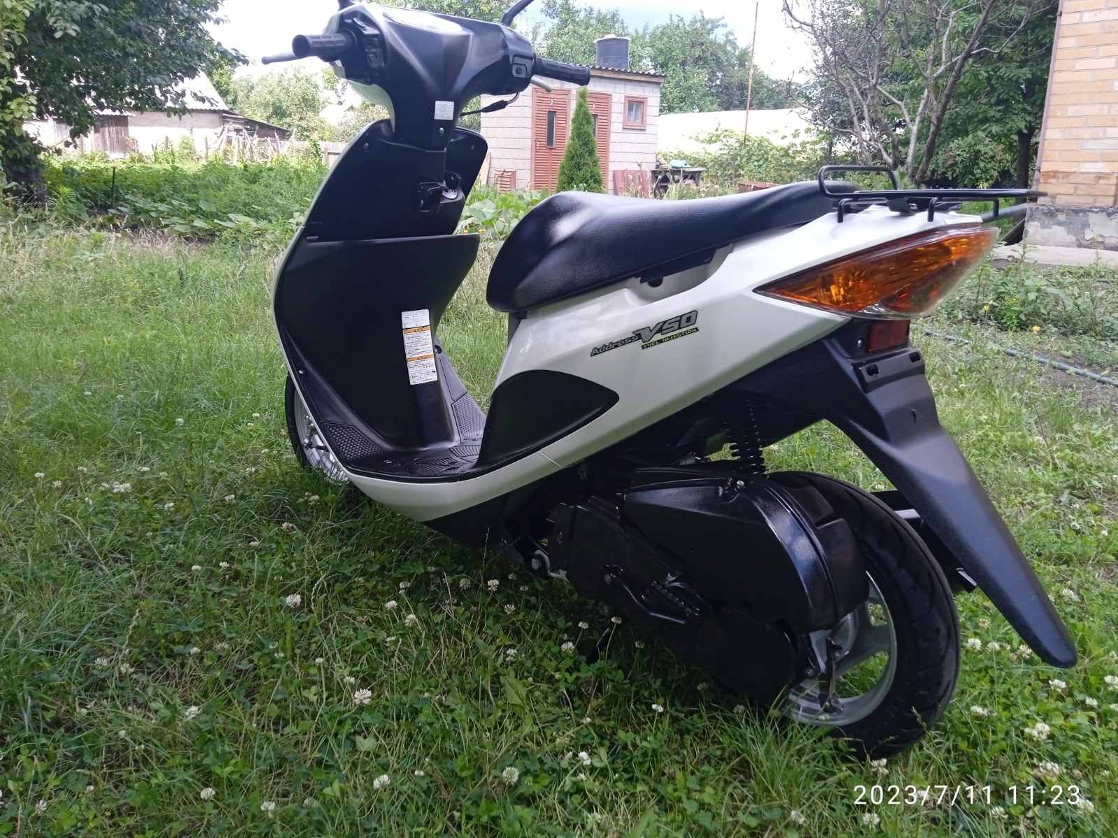Продам скутер Suzuki address v50