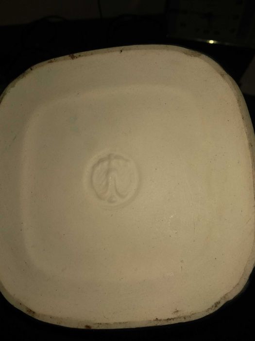 Ваза дівчина та колонна, девушка и колонна