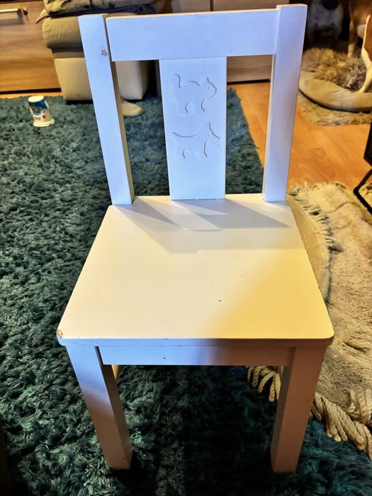 Krzeselko drewniane dla dzieci