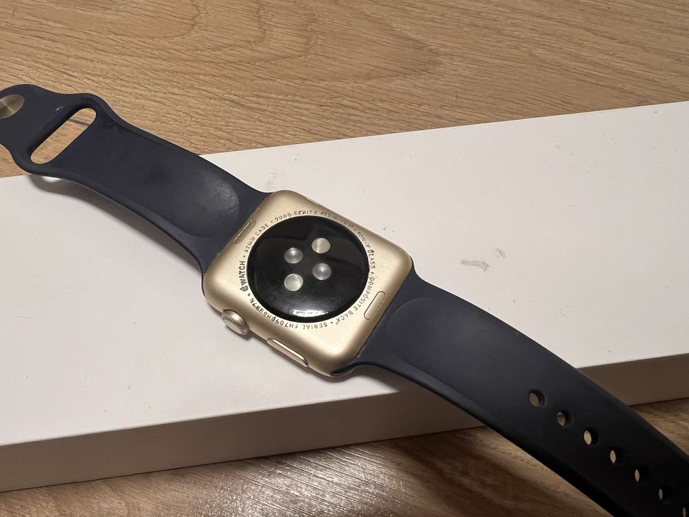 Apple Watch serii 7000 42 mm GOLD w bardzo fajnym stanie!