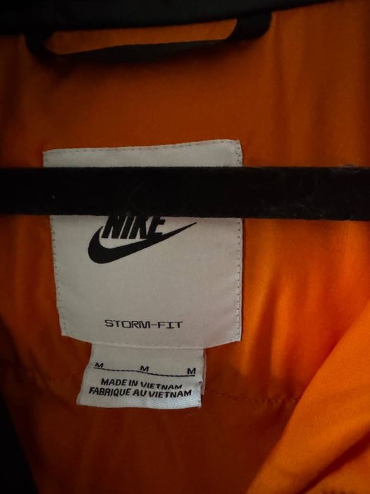 Чоловіча зимова куртка Nike