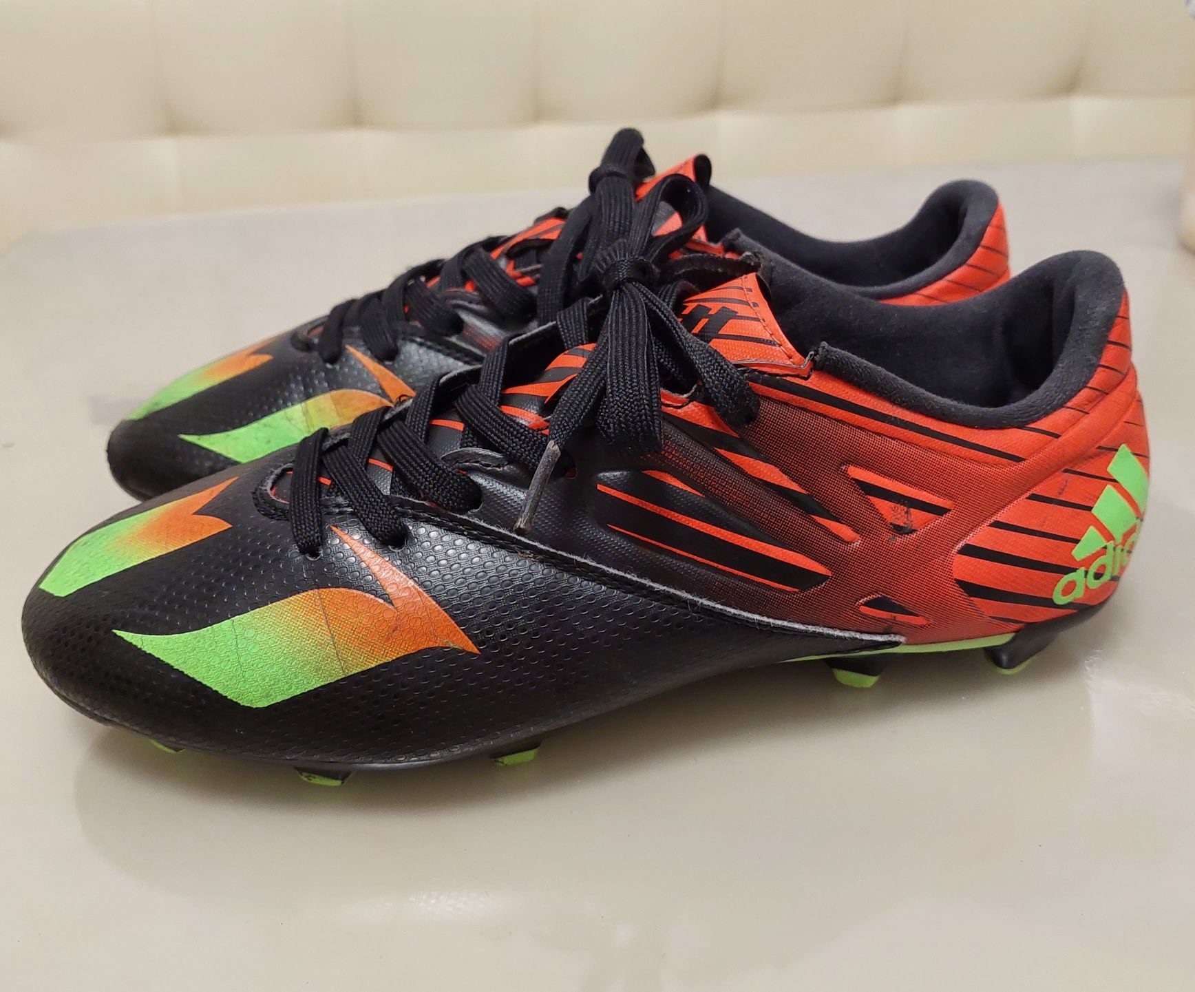 Бутсы Adidas Messi 40,5р. оригинал