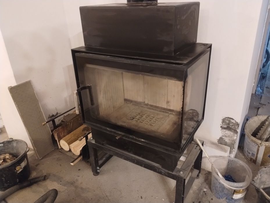 Kominek Nordflam Roten 10kW + nowa Obudowa kominka piaskowiec