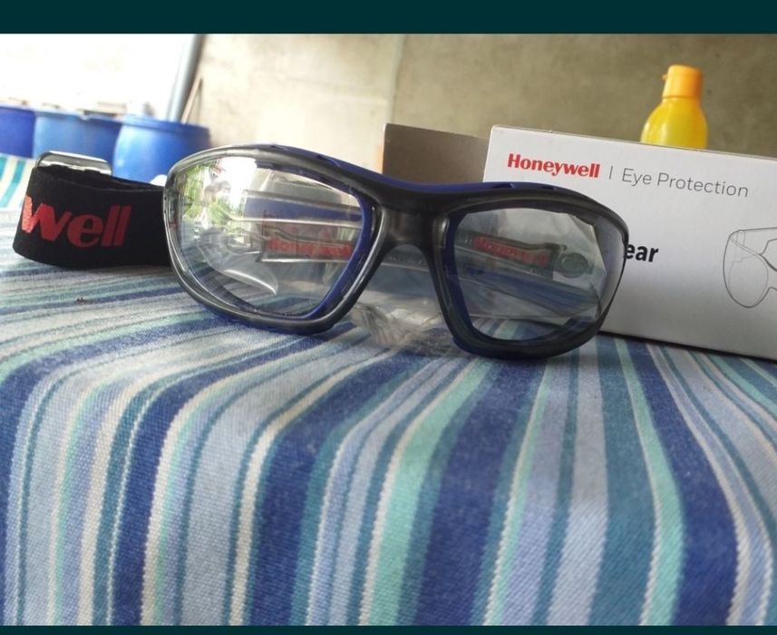 1 luva malha de aço nova marca Honeywell +1 óculos Honeywell l