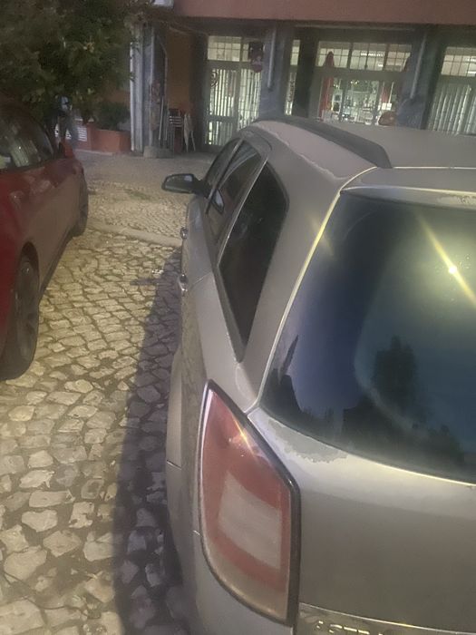 Opel astra 2006 terceiro