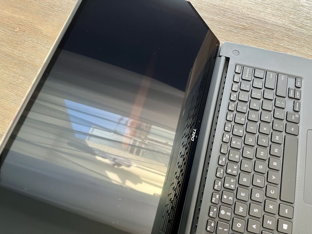 Laptop Dell Precision 5530 i7 32GB 512GB SSD 15.6” UHD 4K Nvidia W11P