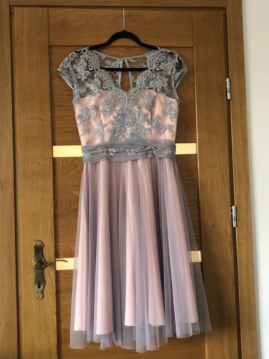 Sukienka tiulowa z koronką