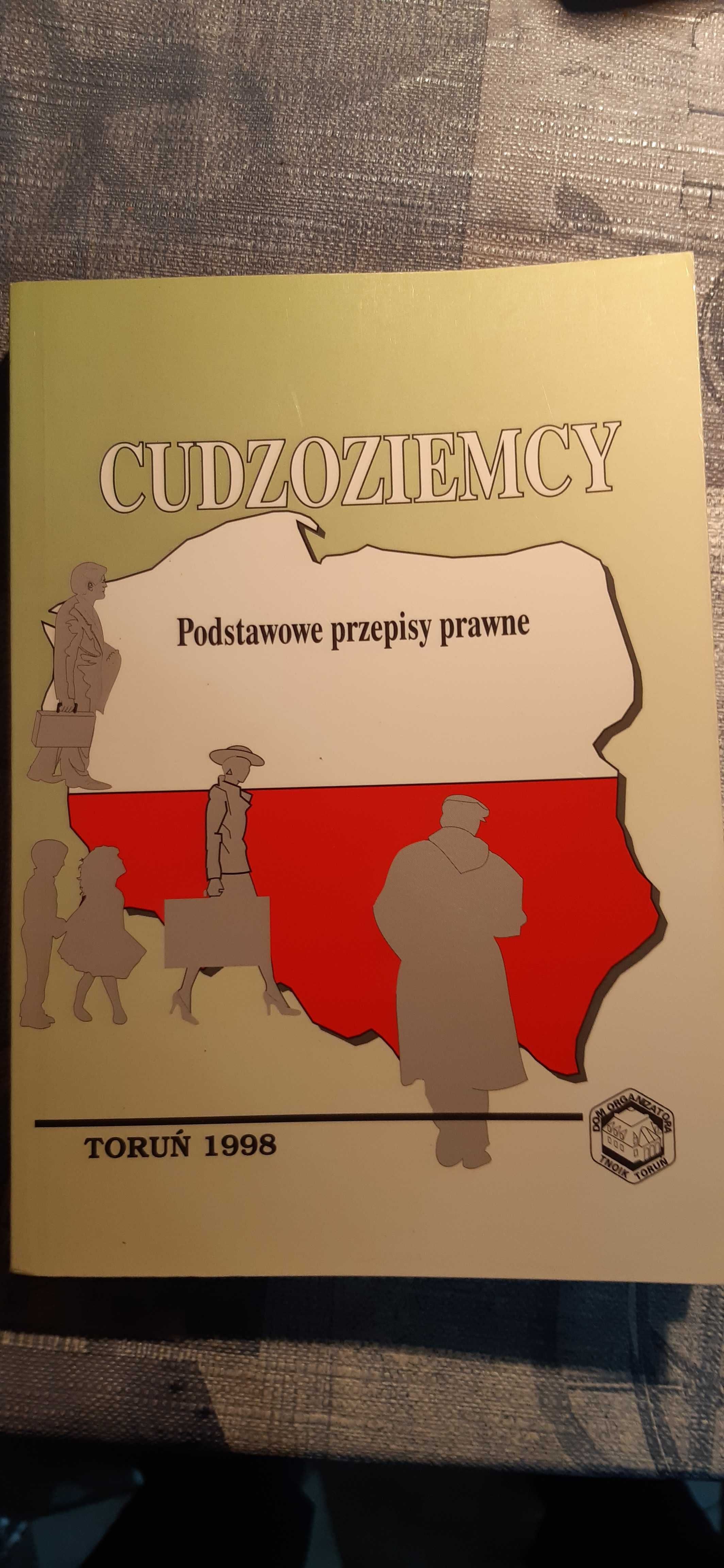 Cudzoziemcy przepisy prawne Toruń 1998