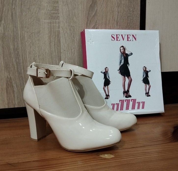 РОЗПРОДАЖ | Бежеві туфлі ботильйони на каблуку(розміри: 36, 38, 40)