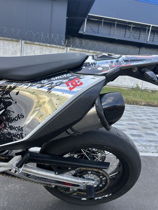 KTM SMC 690 R  2019 supermoto на обліку