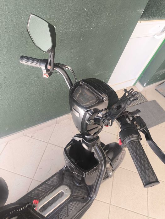 Scooter elétrica