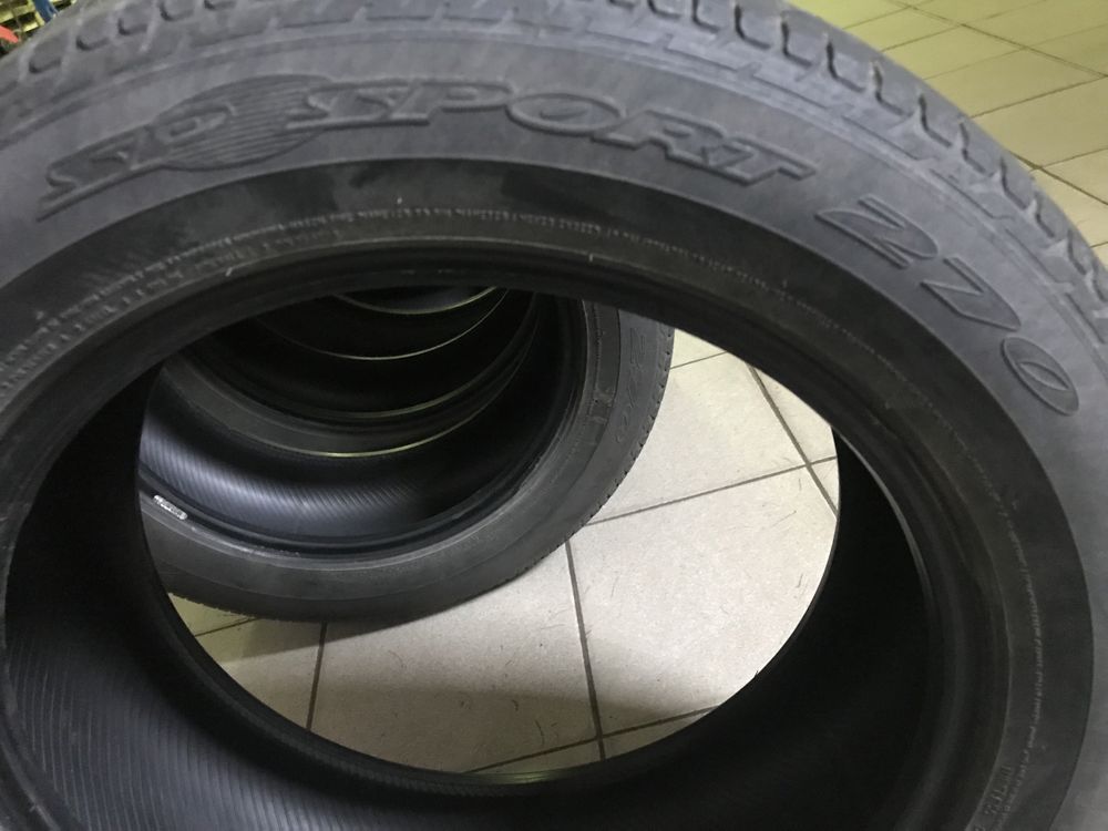 Продам резину Dunlop 235/55/18