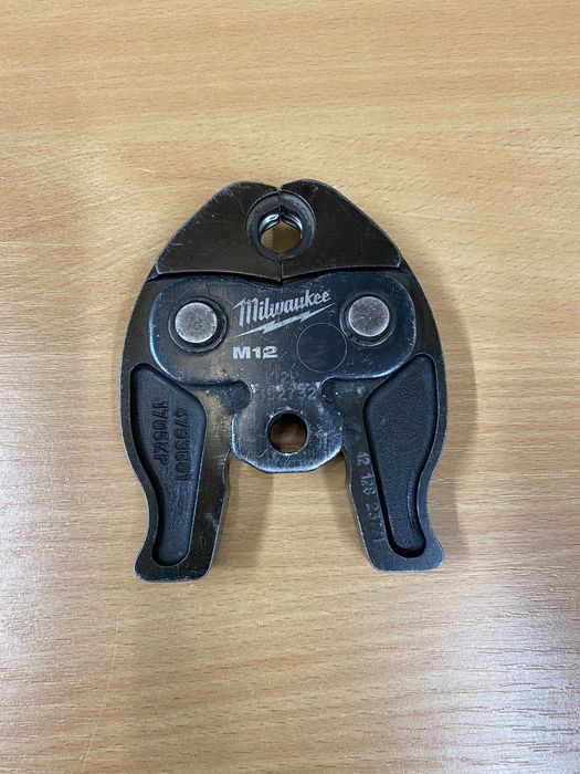 Szczęka Milwaukee M12 mini