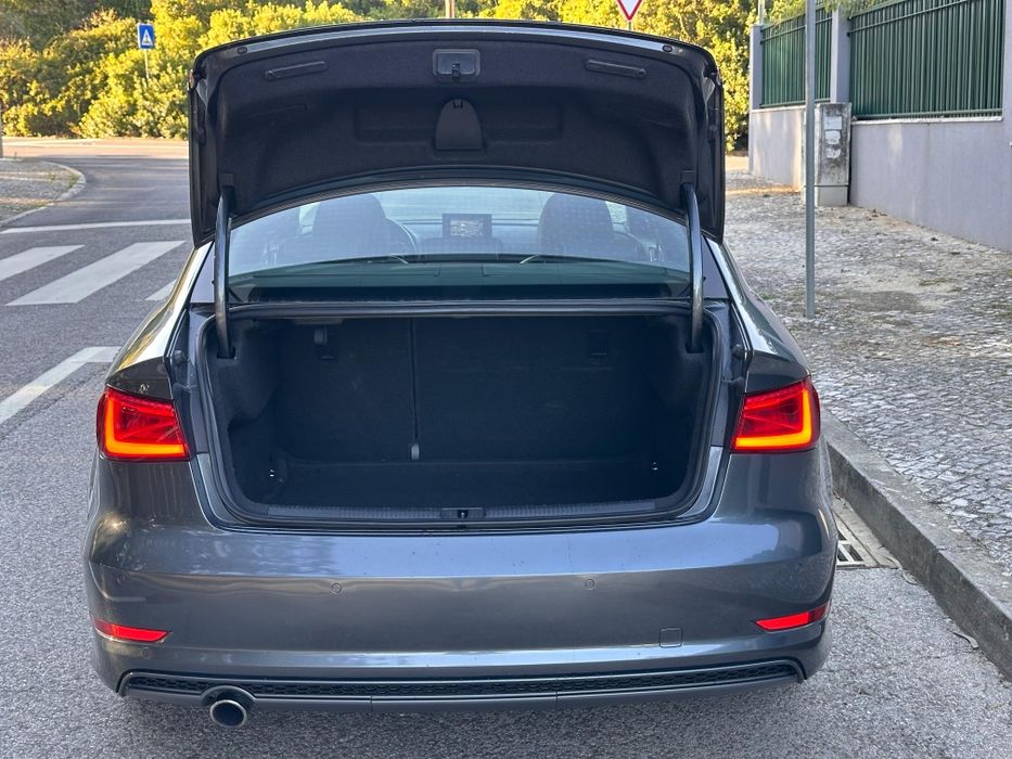 Audi A3 Limousine Sline 1.6 TDI S-tronic Full Extras Bem Estimado 2015