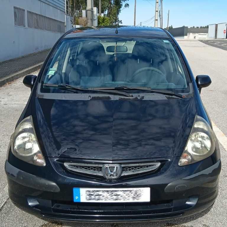 Vendo barato Honda Jazz 1.2 LS AC ABS de 2002 Preto